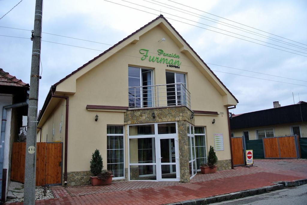 Penzion Furman U Hoffera Vráble Buitenkant foto