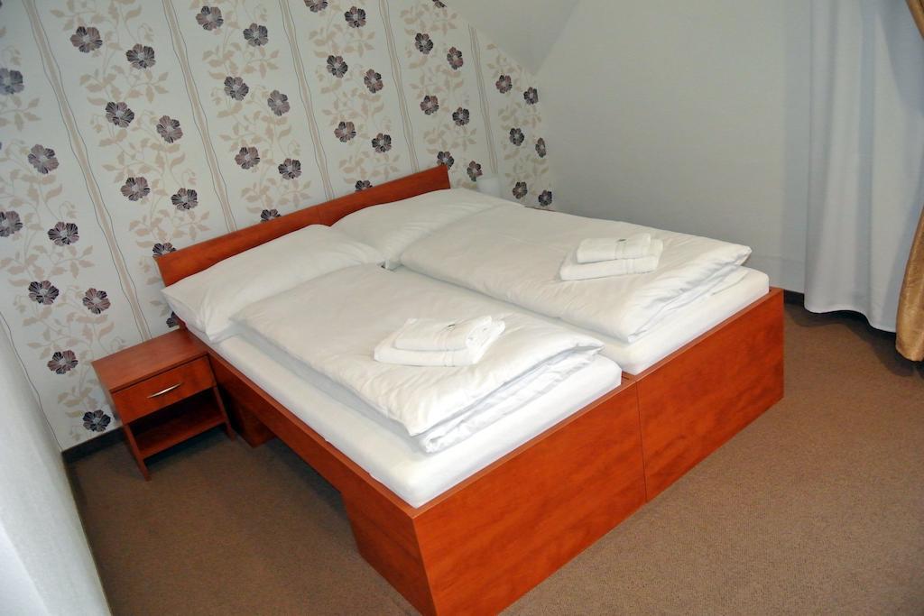Penzion Furman U Hoffera Vráble Kamer foto